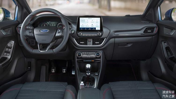 福特發(fā)布PUMA小型SUV官圖，歐式風(fēng)格，造型很有柔和感