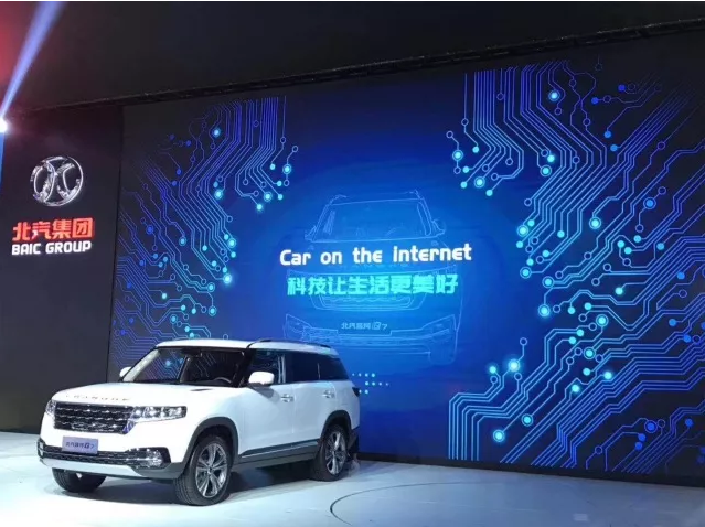 男同胞們，當(dāng)女同事上班不再化妝時，你要小心了…嘿嘿嘿