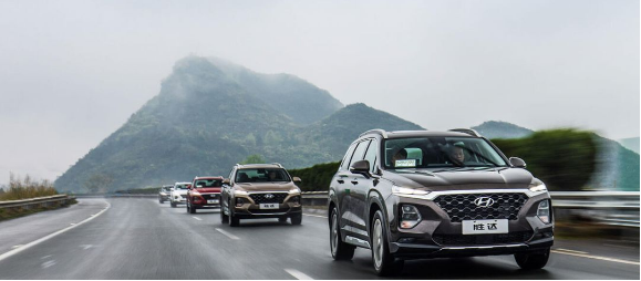 70%的車主不知道怎樣正確給汽車水箱加水，快看是不是你！