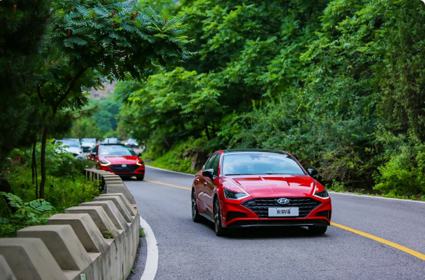 魅力迸發(fā)，實力&偶像