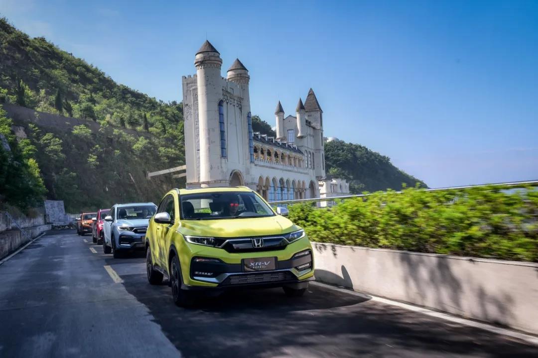 媒體視角 | 即將“解鎖”小型SUV首個百萬輛成就，XR-V為啥被年輕人“愛不夠”？