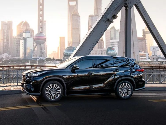 品人間百味，說百味人生，看“饞宗大師”沈宏非的蟹語人生